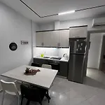 Daire House Gjiri I Lalzit