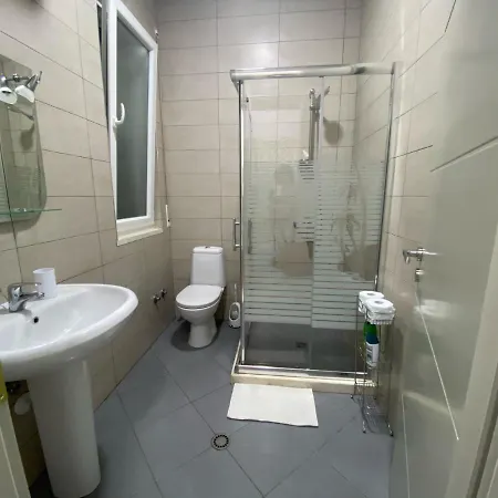 House Gjiri I Lalzit Apartament